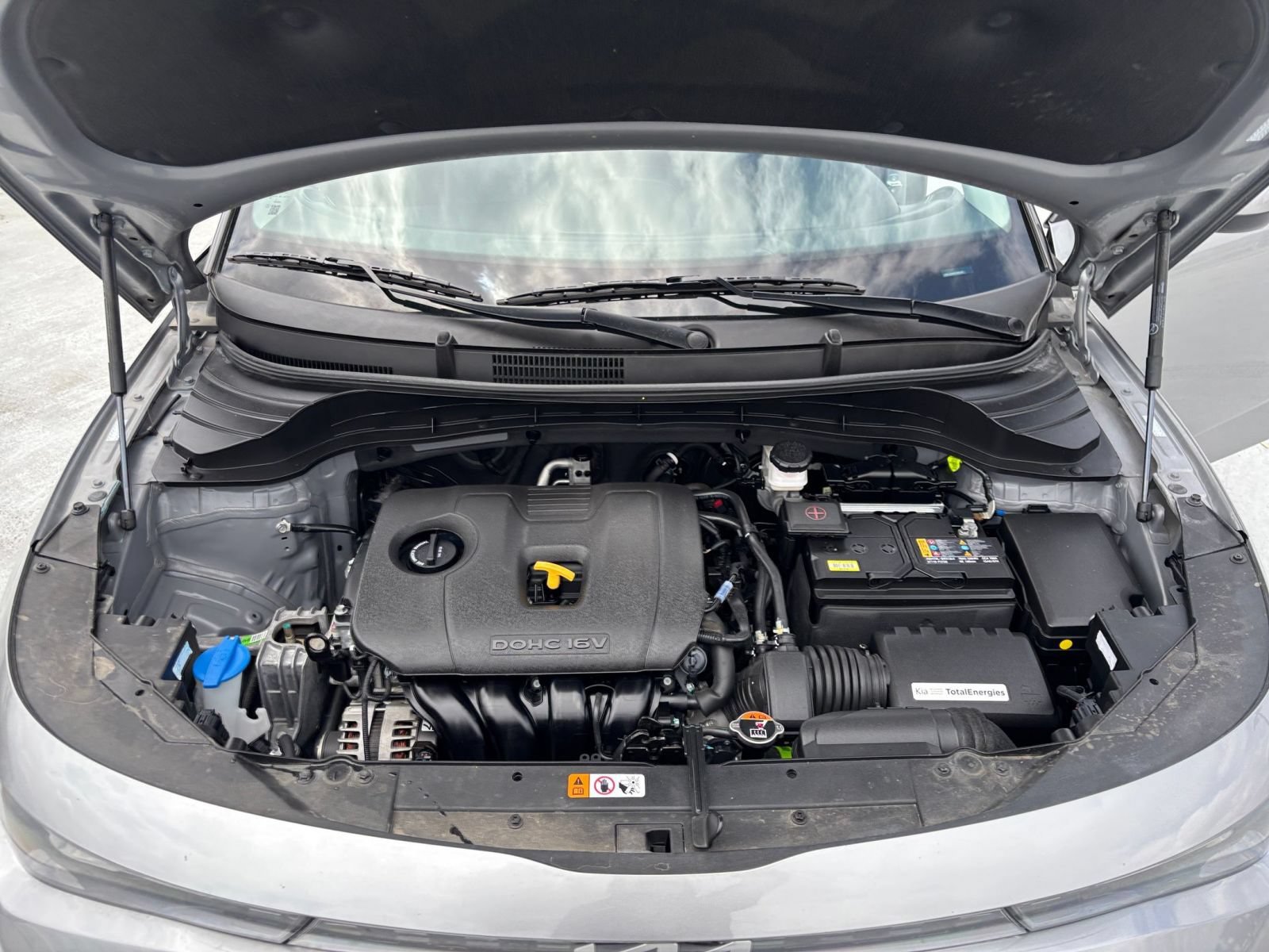 Used 2025 Kia Soul LX w/ LX Technology Package FWD image 30