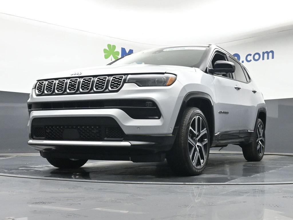 Used 2025 Jeep Compass Limited w/ Elite Group image 6