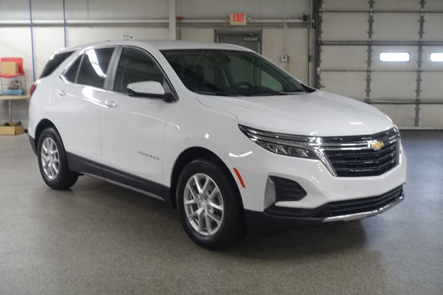 Used 2023 Chevrolet Equinox LT FWD image 1