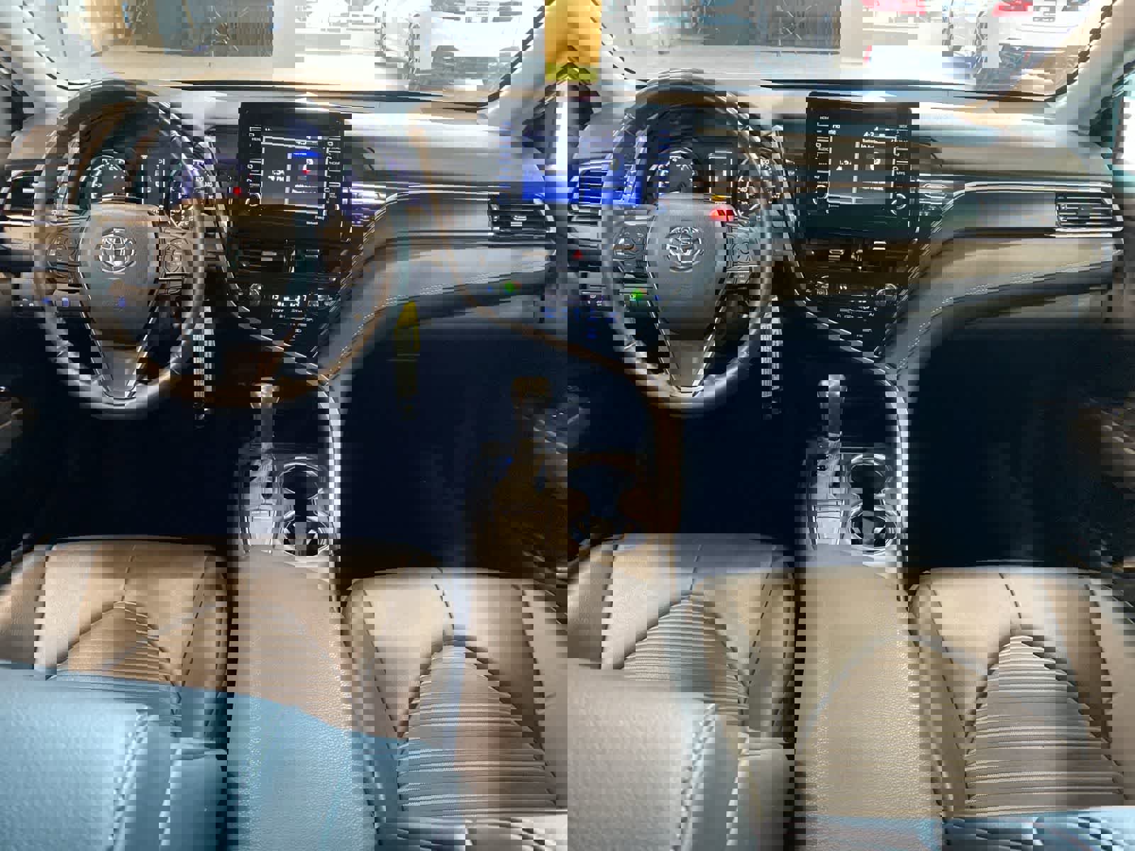 Used 2024 Toyota Camry SE FWD image 14