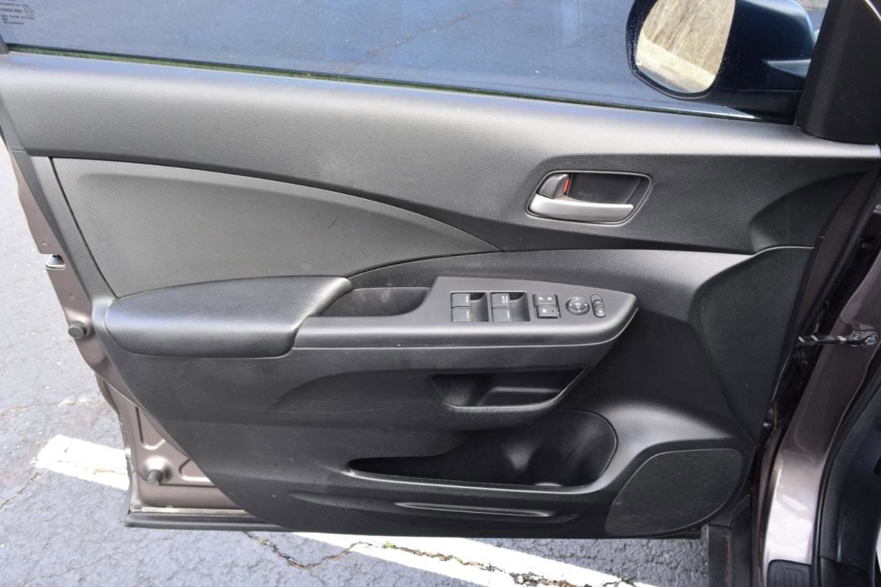 Used 2015 Honda CR-V LX image 9