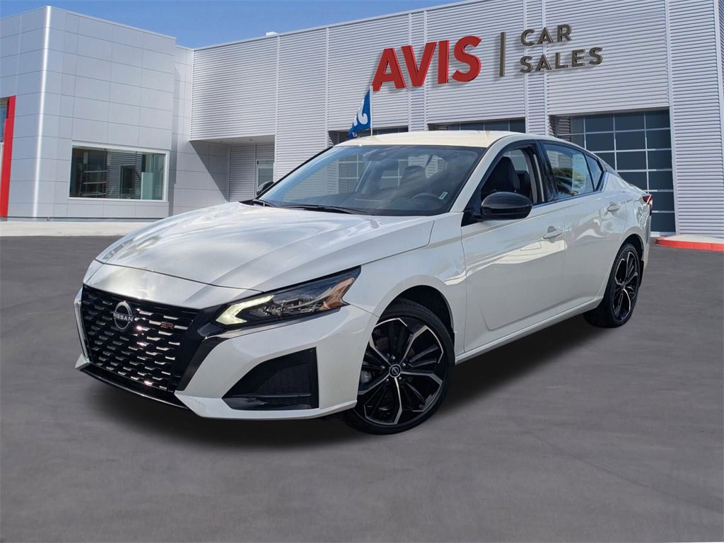 Used 2025 Nissan Altima 2.5 SR image 1