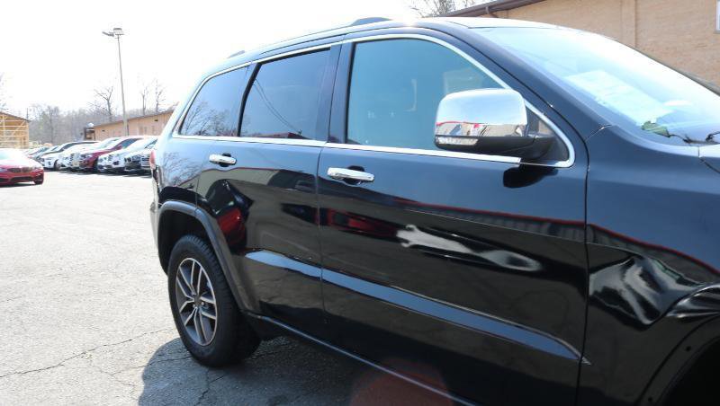 Used 2020 Jeep Grand Cherokee Limited w/ Luxury Group II AWD/4WD image 3