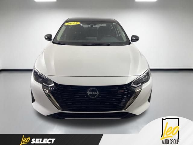 Used 2025 Nissan Sentra SR FWD image 10