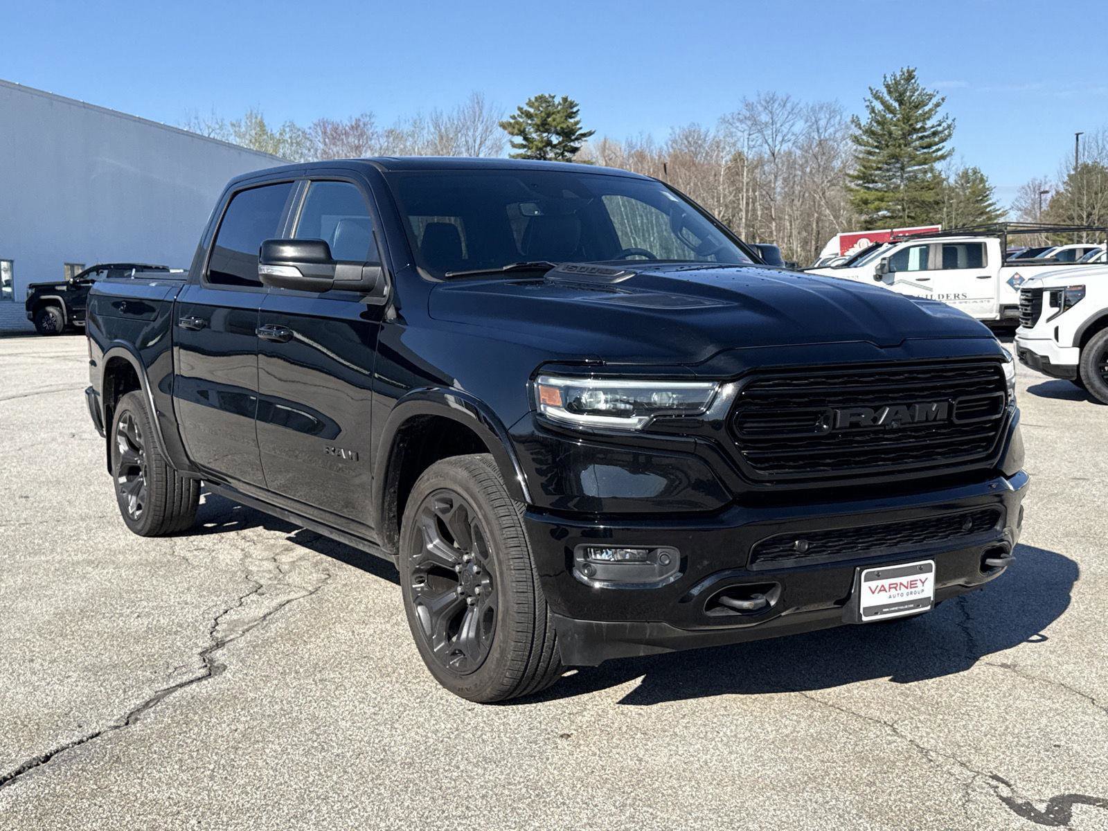 Used 2020 RAM 1500 Limited w/ Black Appearance Package AWD/4WD image 6