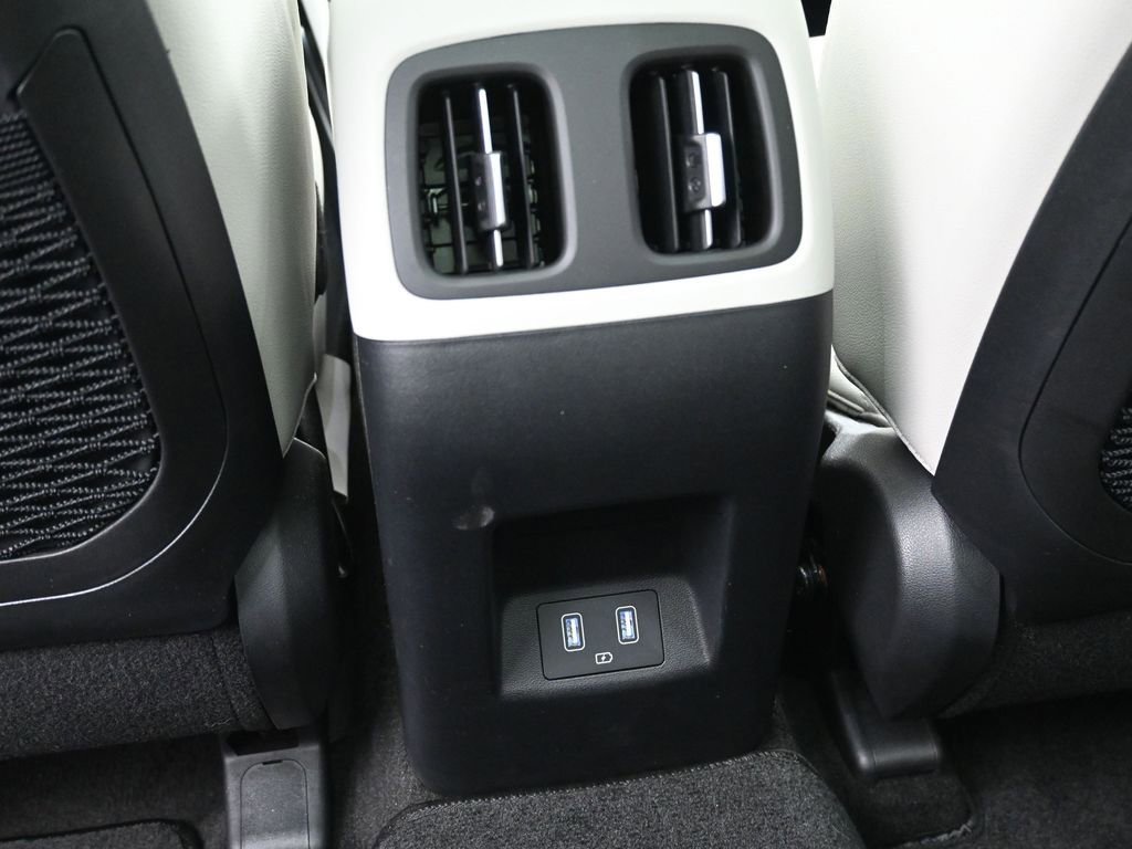 Used 2023 Hyundai Tucson Limited AWD/4WD image 12