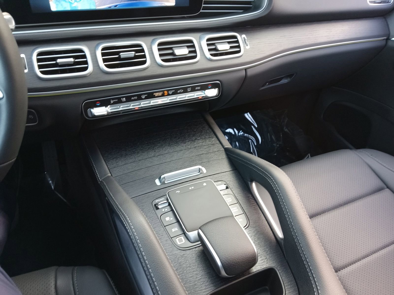 Used 2025 Mercedes-Benz GLE 350 4MATIC image 18