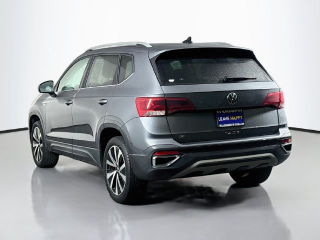 Certified 2022 Volkswagen Taos SE FWD image 5