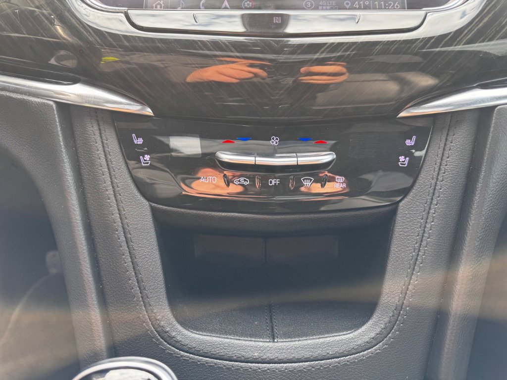 Used 2020 Cadillac XT6 Premium Luxury image 36