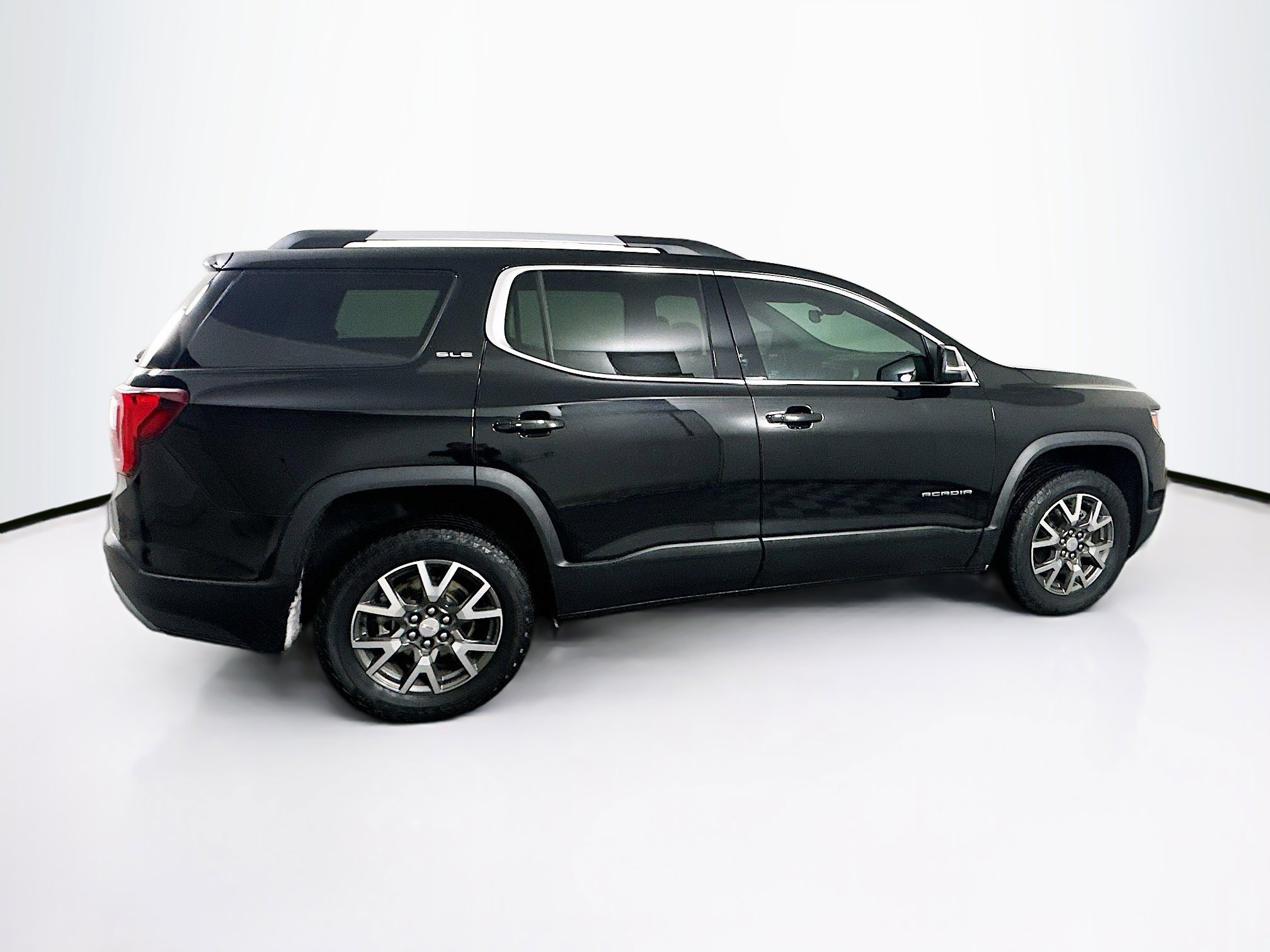 Used 2023 GMC Acadia SLE w/ Driver Convenience Package image 10
