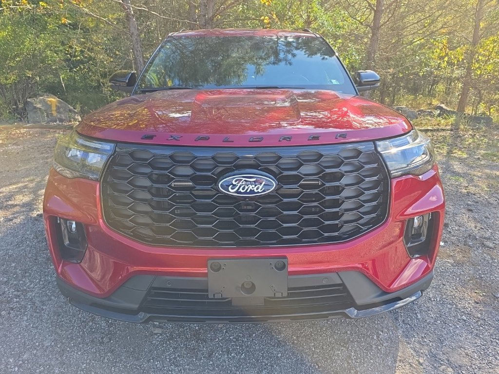 New 2027 Ford Explorer ST-Line w/ Premium Package AWD/4WD image 2