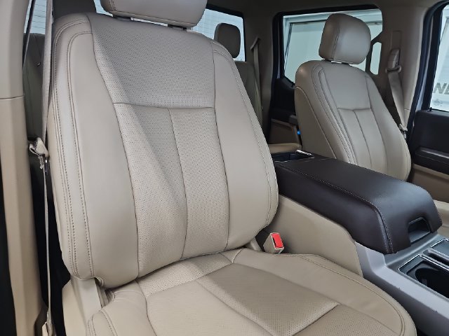 Used 2018 Ford F150 Lariat w/ Equipment Group 502A Luxury AWD/4WD image 29