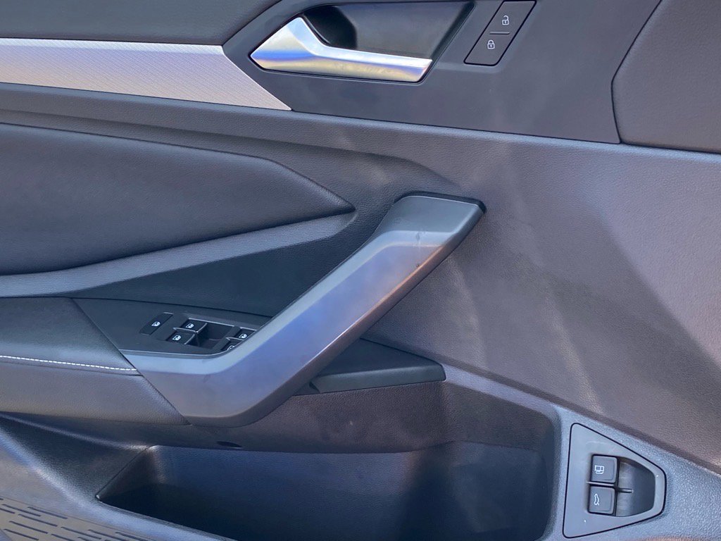 Certified 2024 Volkswagen Jetta Sport image 17