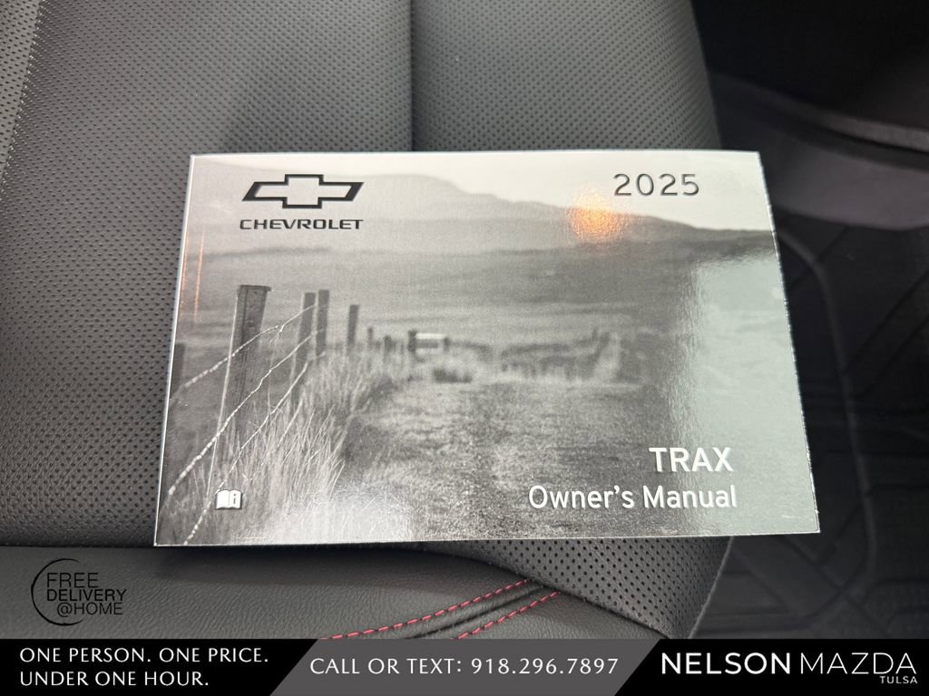 Used 2025 Chevrolet Trax RS w/ Driver Confidence Package image 47