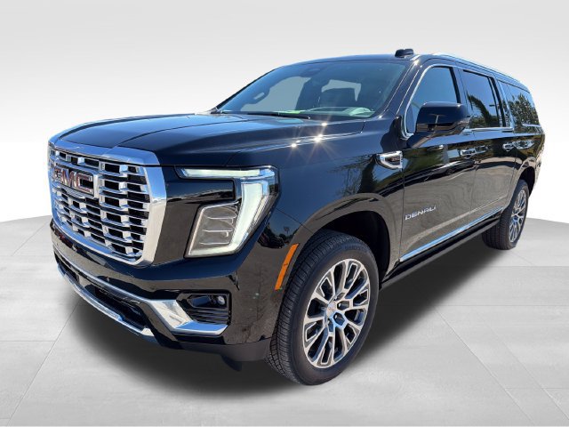 New 2026 GMC Yukon XL Denali w/ Denali Reserve Package AWD/4WD image 3