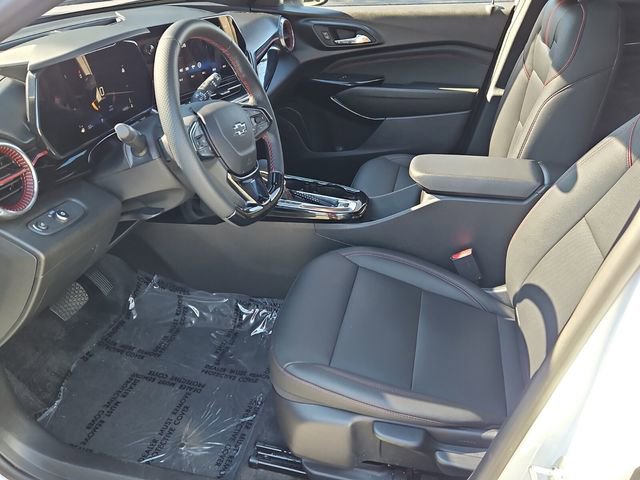 Used 2025 Chevrolet Trax RS w/ Sunroof Package image 6