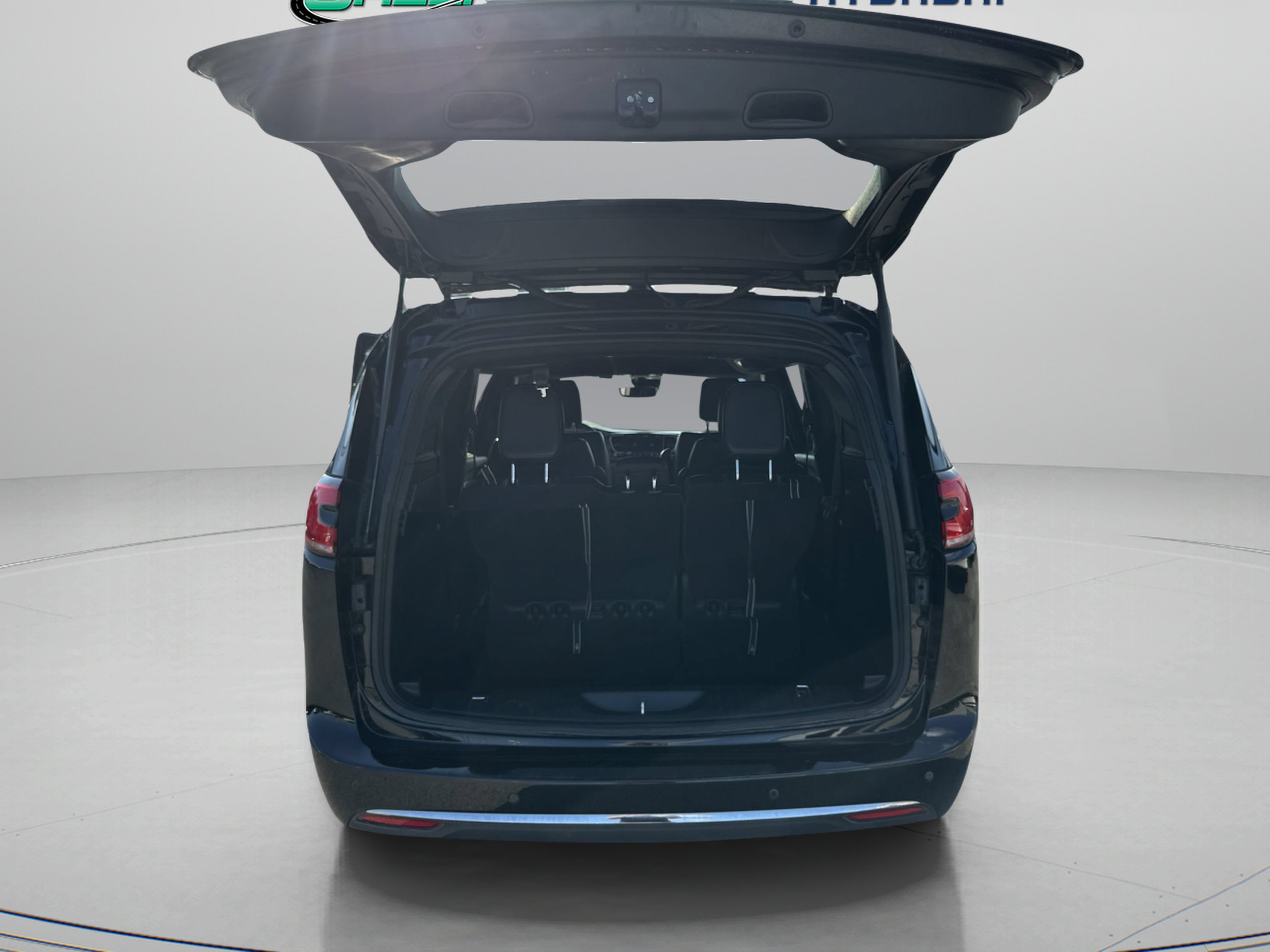 Used 2025 Chrysler Pacifica Select FWD image 19