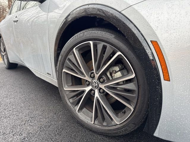 Used 2024 Toyota Prius XLE image 10