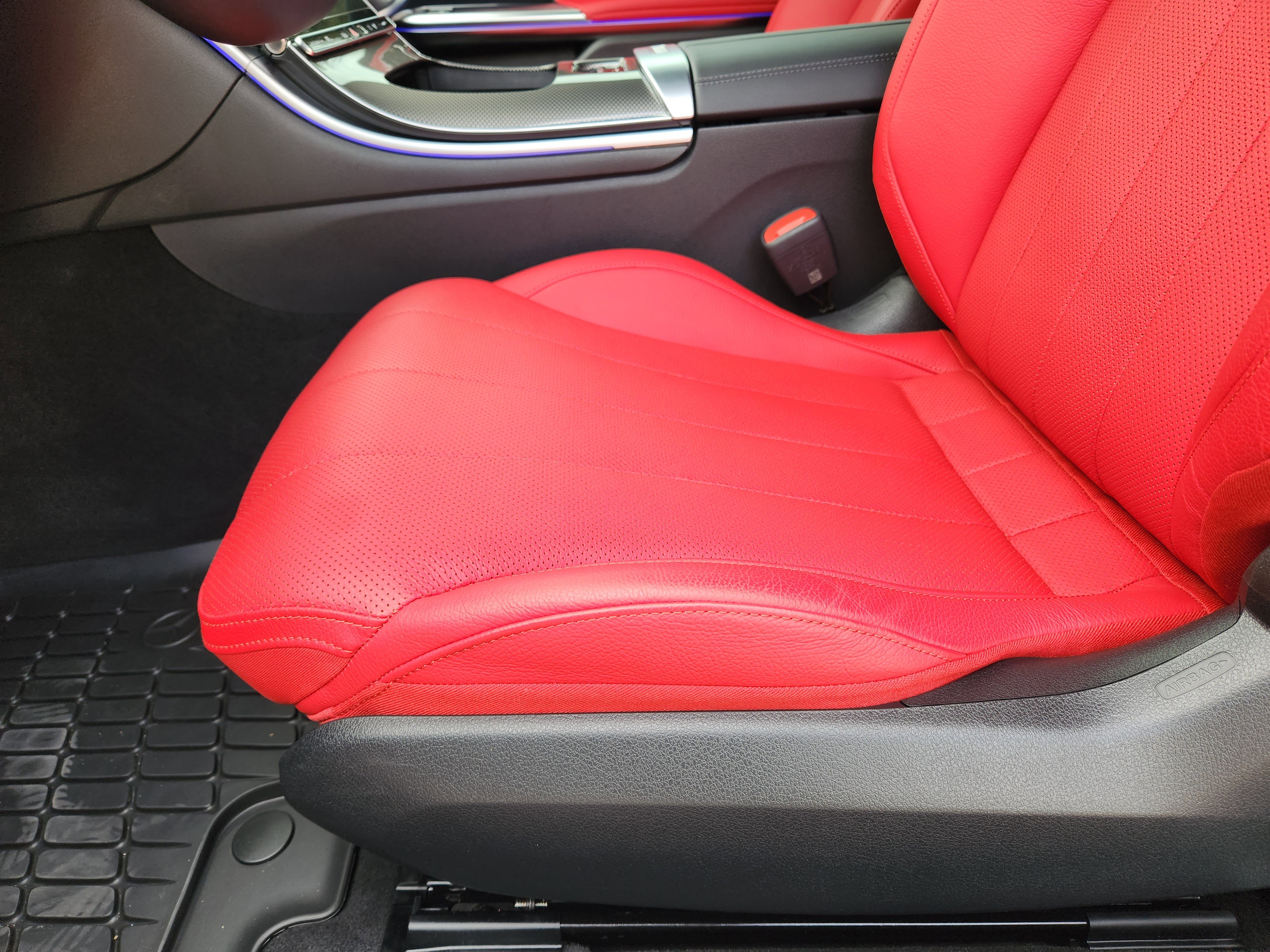 Used 2024 Mercedes-Benz CLE 450 4MATIC Cabriolet image 25