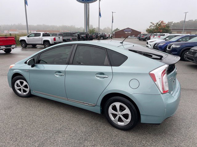 Used 2013 Toyota Prius Two FWD image 4