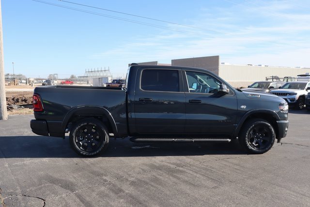 New 2026 RAM 1500 4x4 Crew Cab image 3