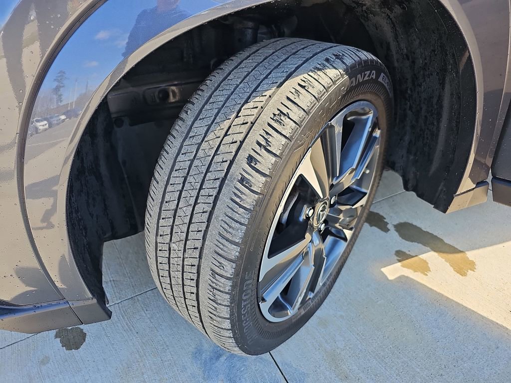 Used 2023 Lexus UX 250h AWD w/ Accessory Package (Z2) image 18