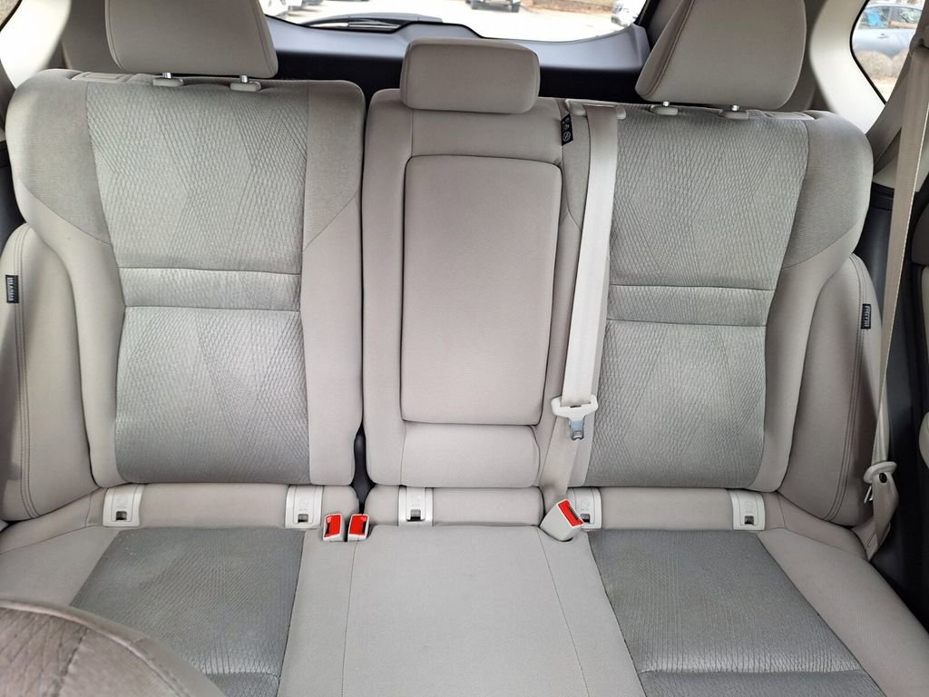 Used 2025 Nissan Rogue SV image 29