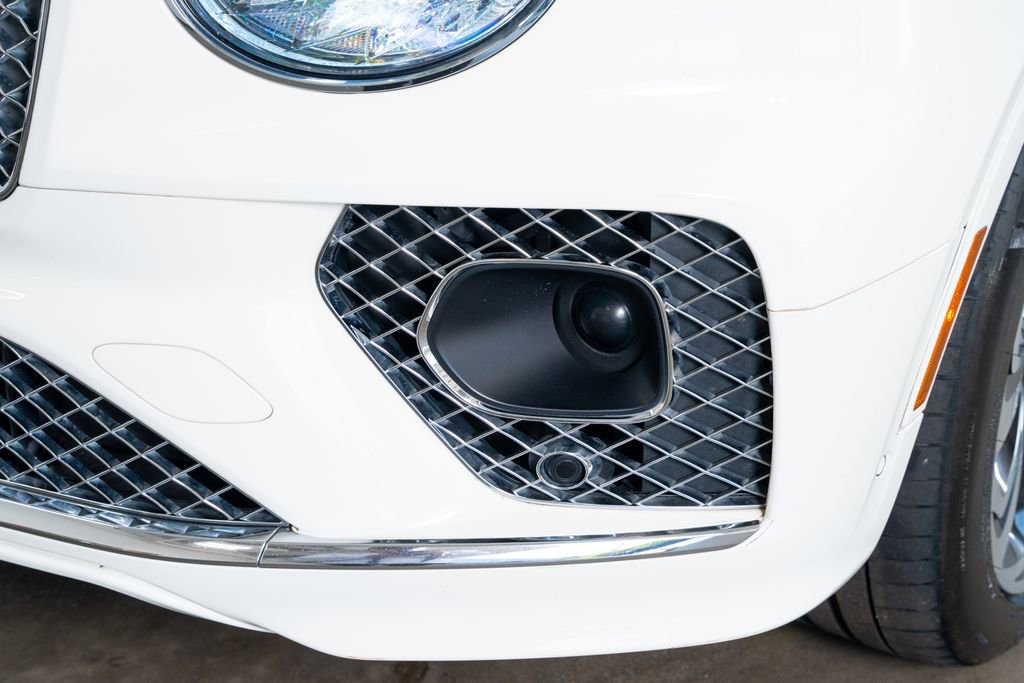 Used 2021 Bentley Bentayga image 14