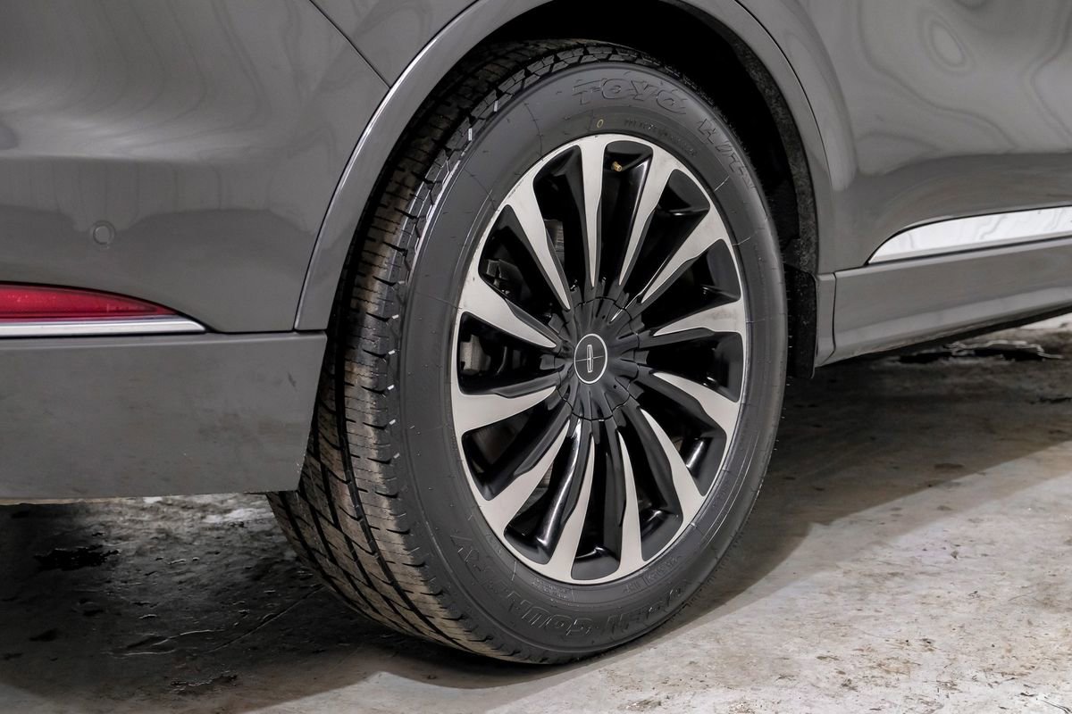 Used 2020 Lincoln Aviator Black Label Grand Touring w/ Class IV Trailer Tow Package image 65