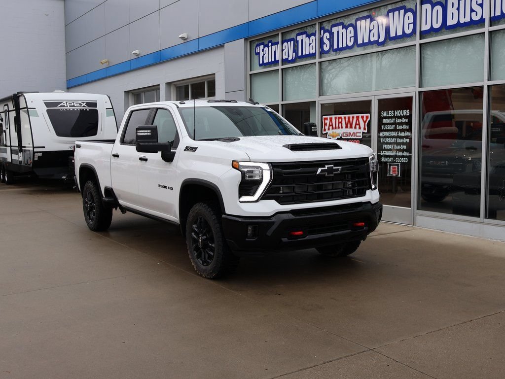 New 2026 Chevrolet Silverado 3500 LT w/ Trail Boss Package AWD/4WD image 2