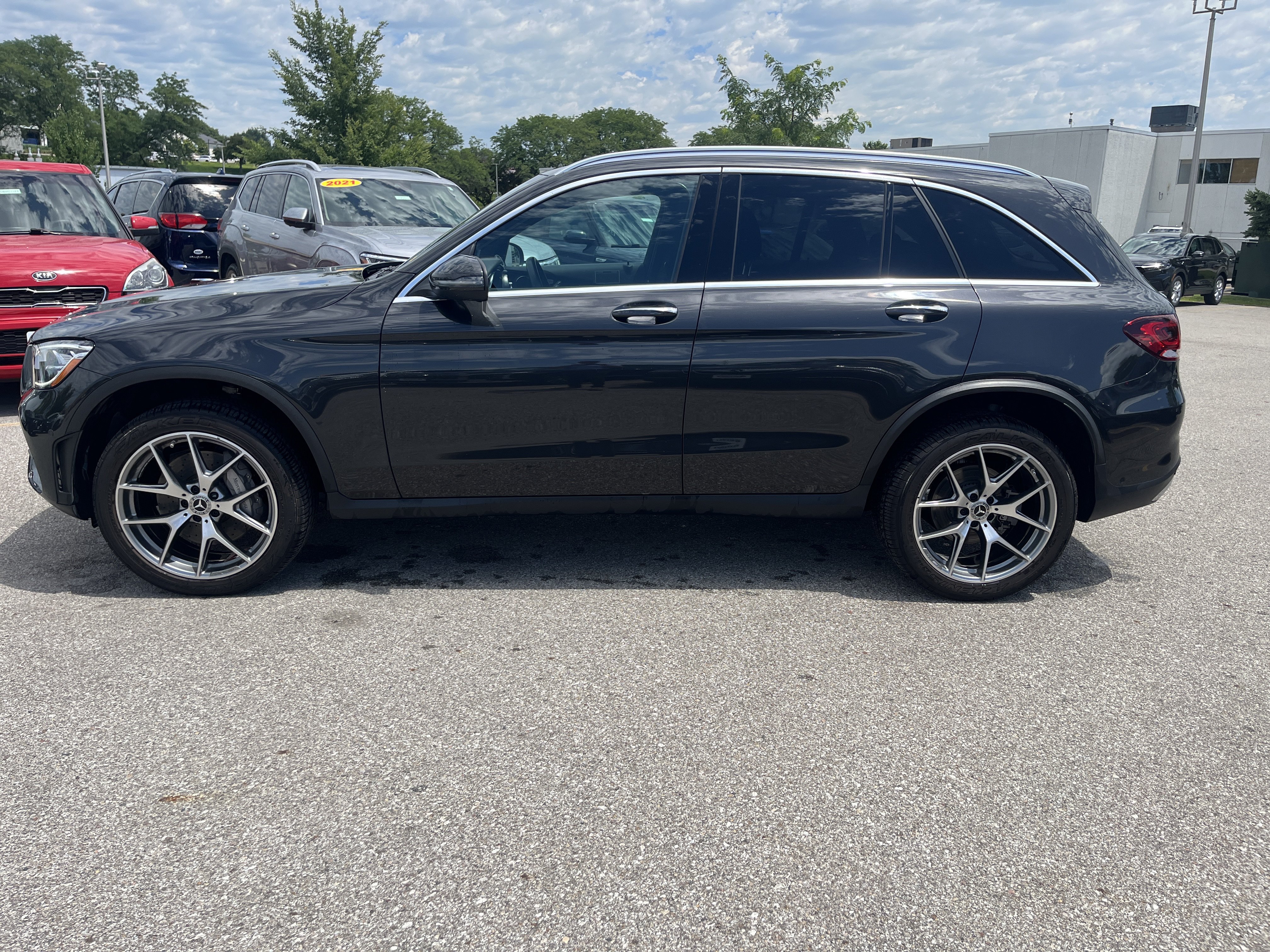 Used 2022 Mercedes-Benz GLC 300 4MATIC image 7