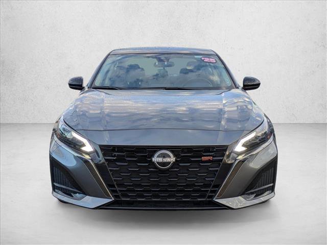Used 2025 Nissan Altima 2.5 SR video 2