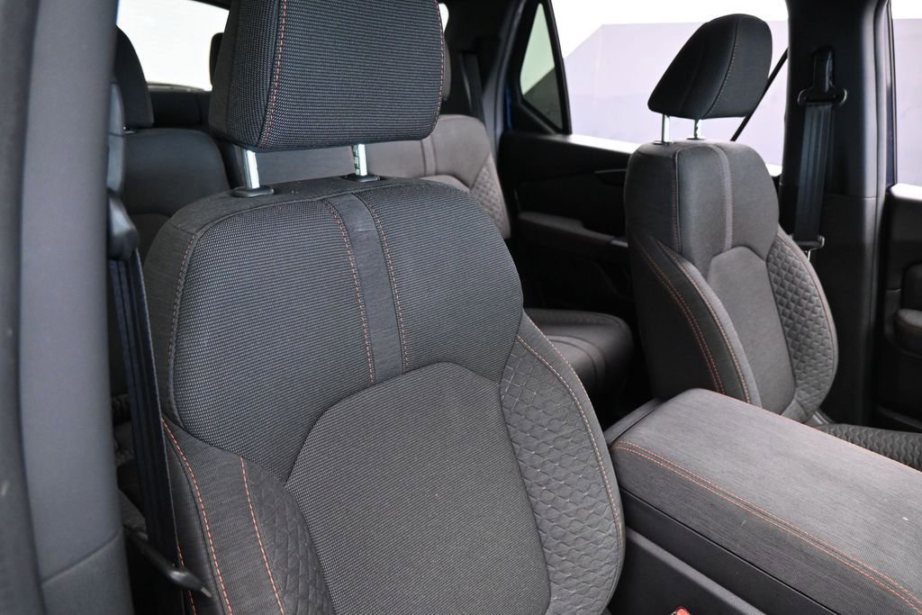 Used 2025 Honda Pilot Sport image 39
