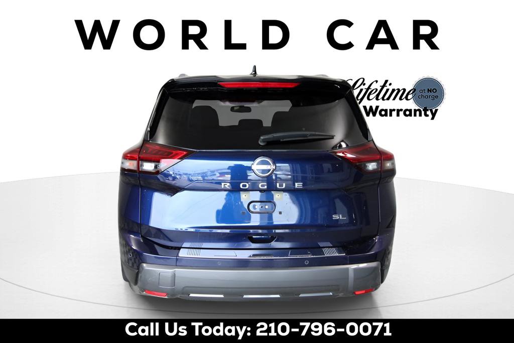 Used 2024 Nissan Rogue SL image 6
