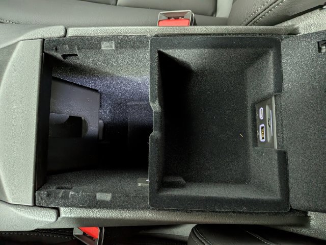 New 2026 Cadillac XT5 Luxury w/ LPO, Floor Liner Package AWD/4WD image 20