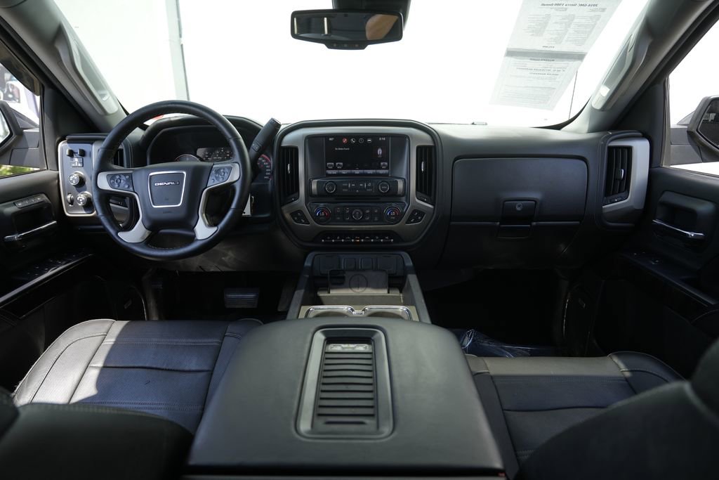 Used 2016 GMC Sierra 1500 Denali w/ Enhanced Driver Alert Package AWD/4WD image 39