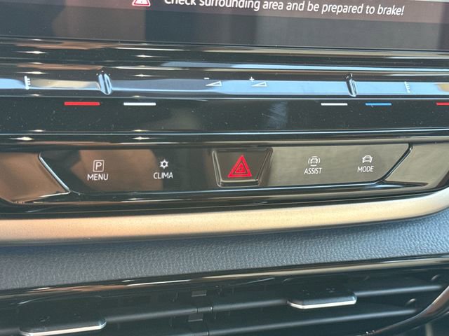 Certified 2023 Volkswagen ID.4 2WD image 39