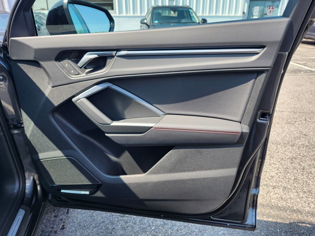 New 2025 Audi Q3 2.0T Premium Plus image 27