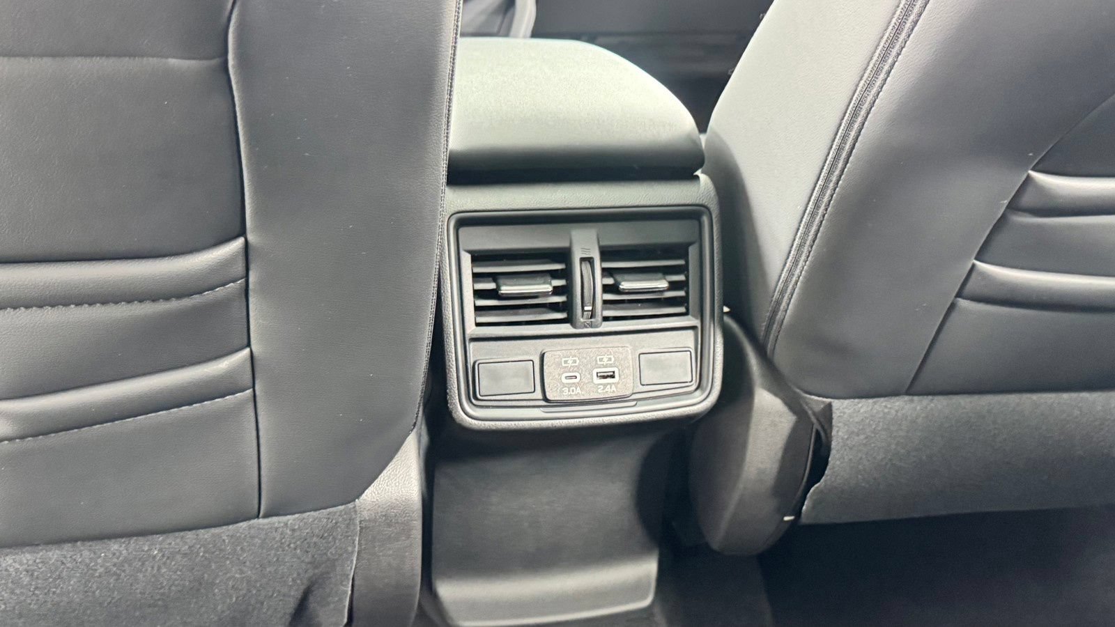 Used 2026 Subaru Forester Premium AWD/4WD image 40