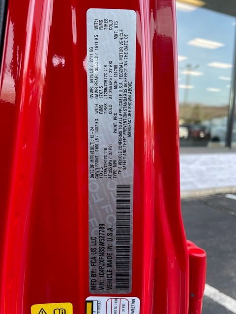 Used 2025 Jeep Wrangler Unlimited Rubicon image 34