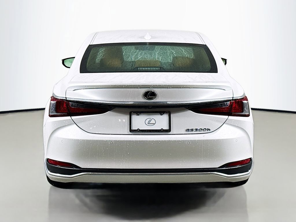Certified 2025 Lexus ES 300h w/ Premium Package image 6