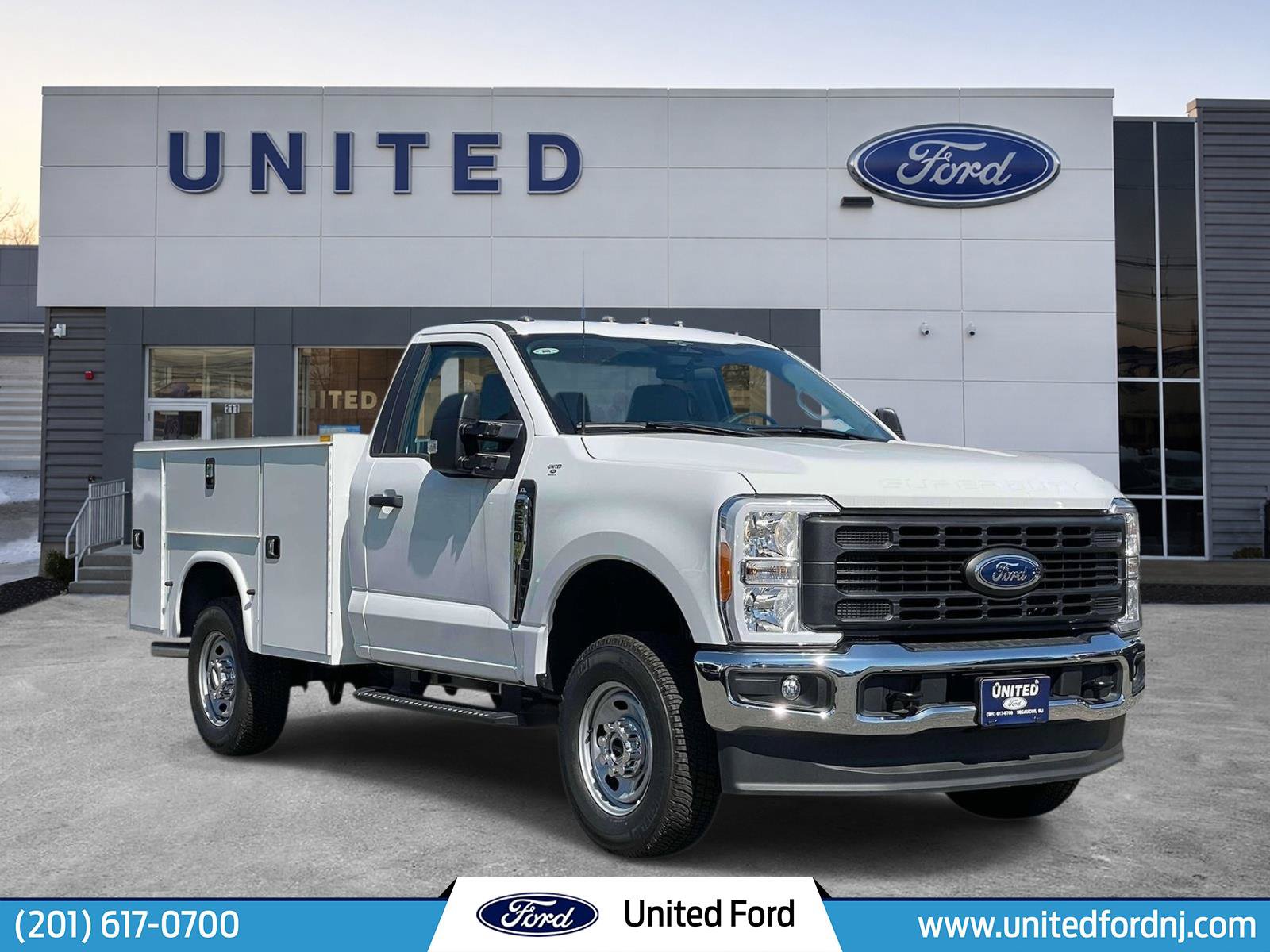 New 2023 Ford F250 XL w/ FX4 Off-Road Package