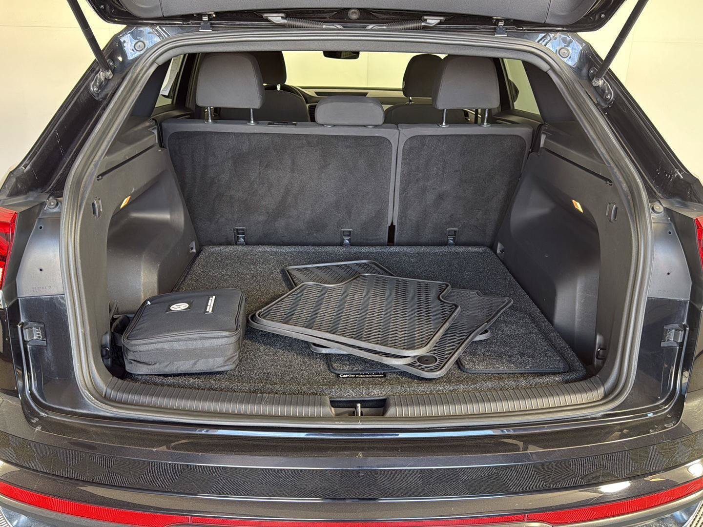 Used 2020 Volkswagen Atlas Cross Sport S AWD/4WD image 12