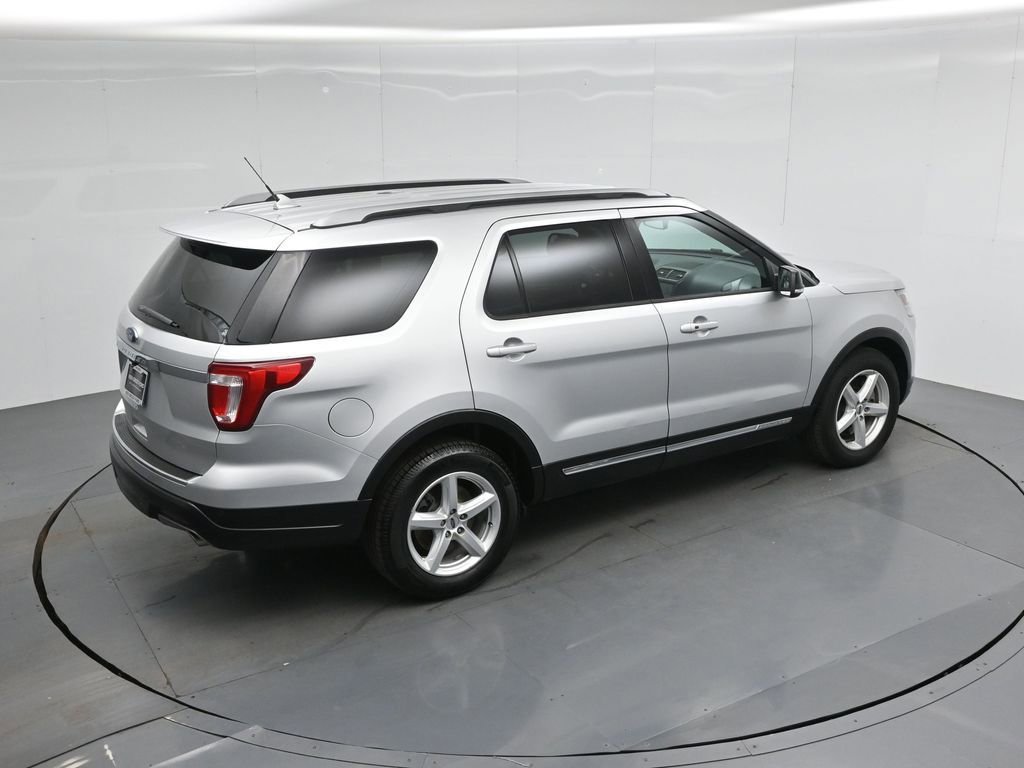 Certified 2018 Ford Explorer XLT w/ Equipment Group 202A image 41