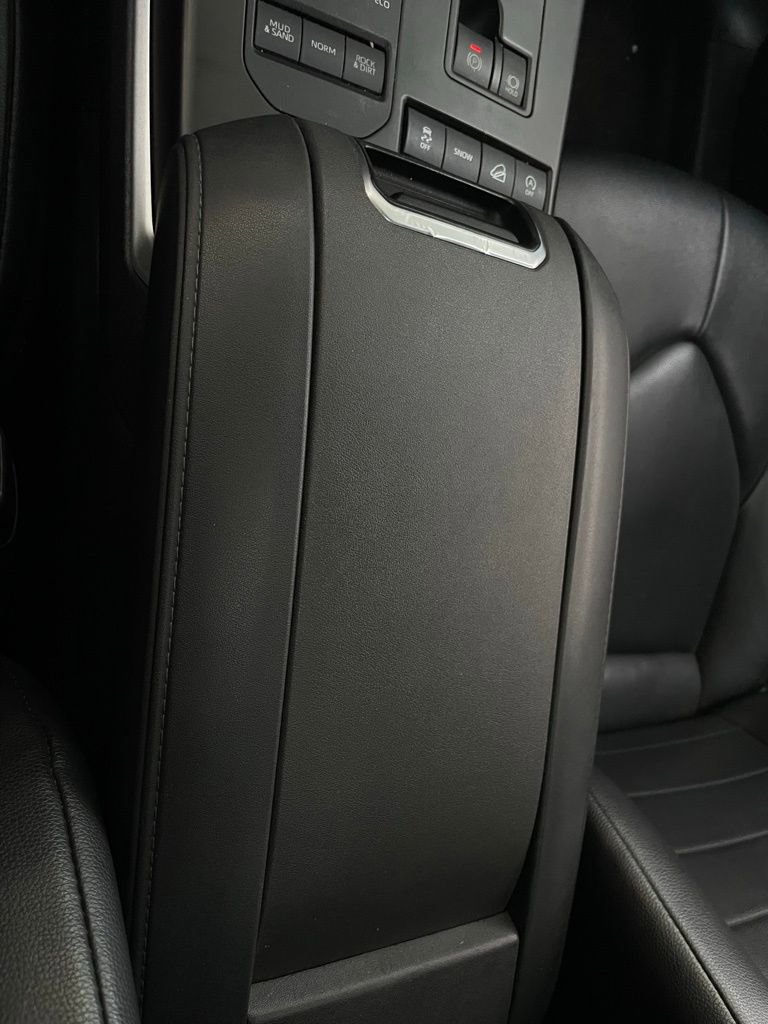 Used 2020 Toyota Highlander XLE image 44