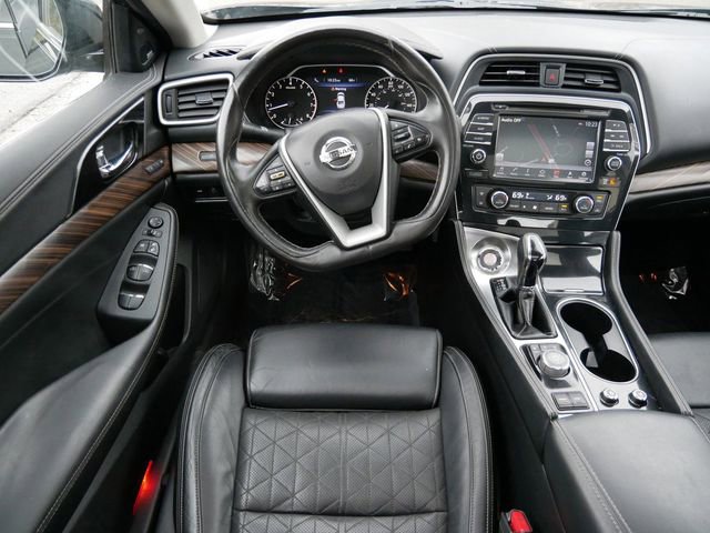Used 2017 Nissan Maxima Platinum image 11