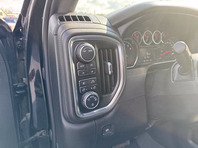 Used 2021 Chevrolet Silverado 1500 LT Trail Boss w/ Convenience Package II AWD/4WD image 24