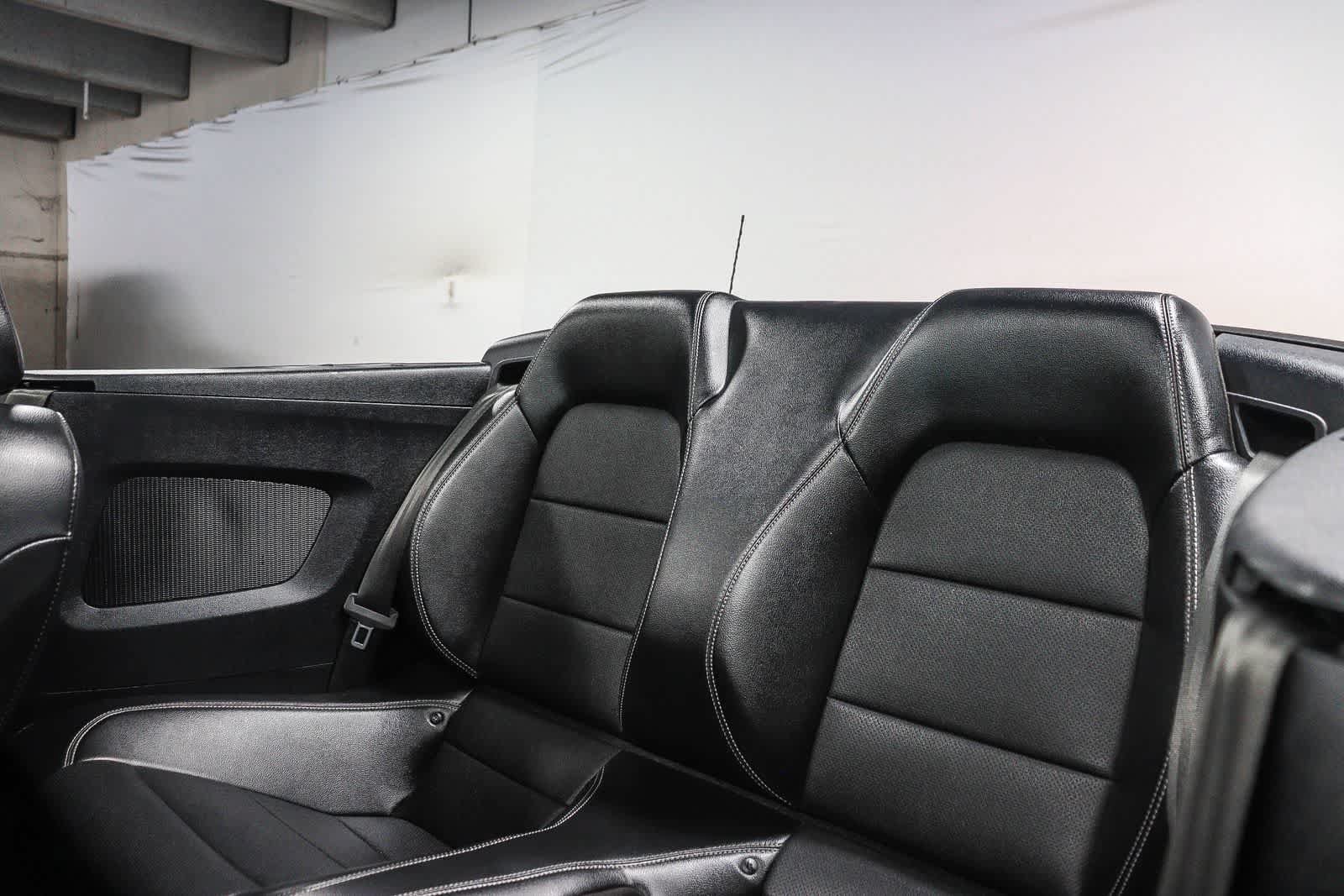 Used 2022 Ford Mustang Premium RWD image 24