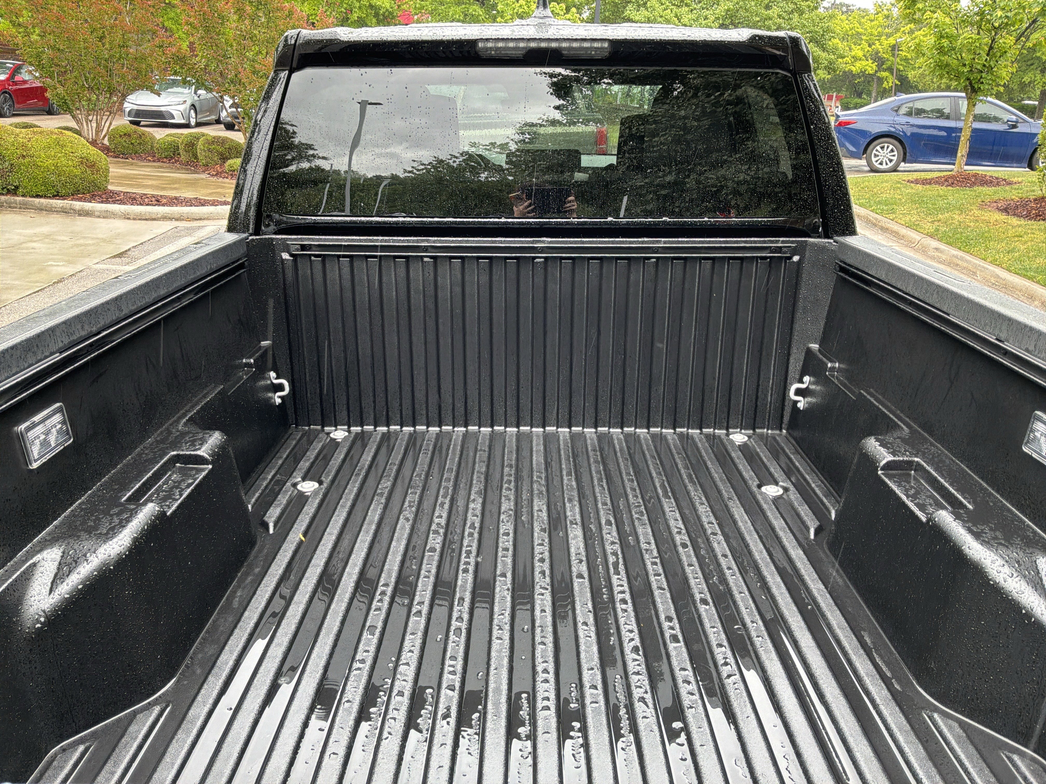 Used 2025 Toyota Tacoma TRD Off-Road AWD/4WD image 31