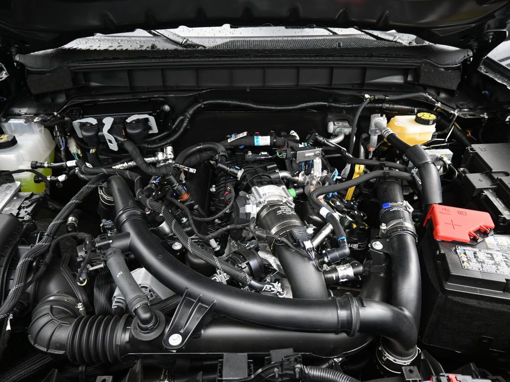 New 2025 Ford Bronco Badlands image 13